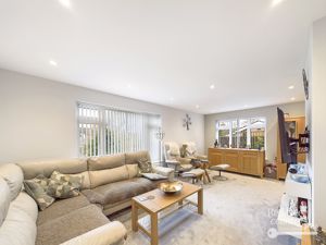 Sitting Room- click for photo gallery